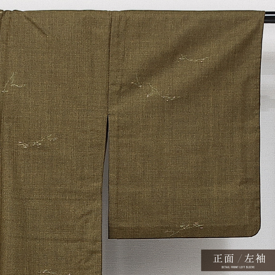 洗える着物 ウールの紬 単衣 身丈162cm 裄丈64cm ウール Sランク カジュアル バチ衿 Lサイズ 肩当て 植物柄 緑系 RP 1223-14593