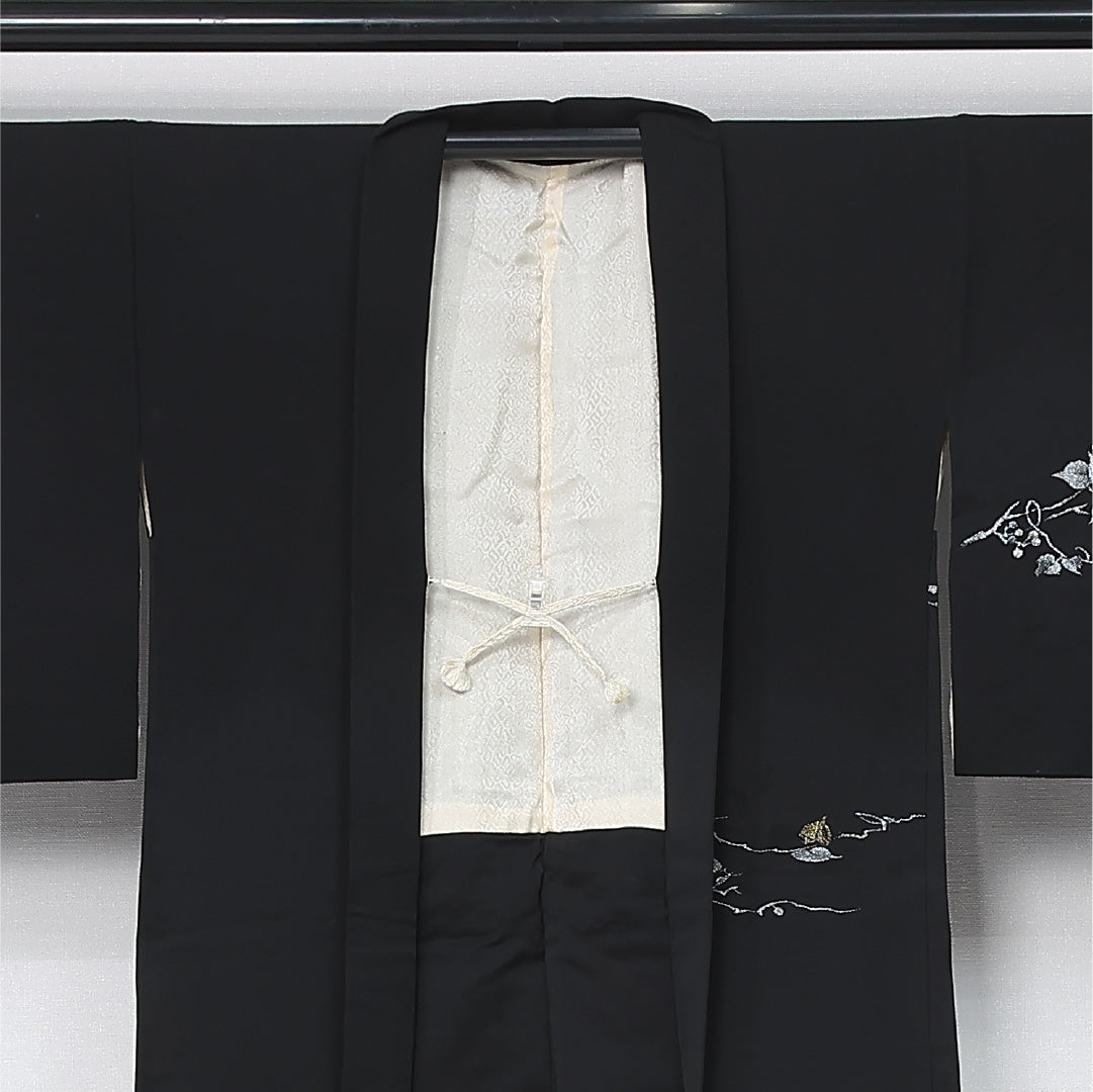 絵羽羽織 袷 身丈79cm 裄丈64cm 正絹 Cランク 一つ紋 (五三桐) セミフォーマル Mサイズ 漆糸 紐あり 葡萄 黒系 LP 1234-12088