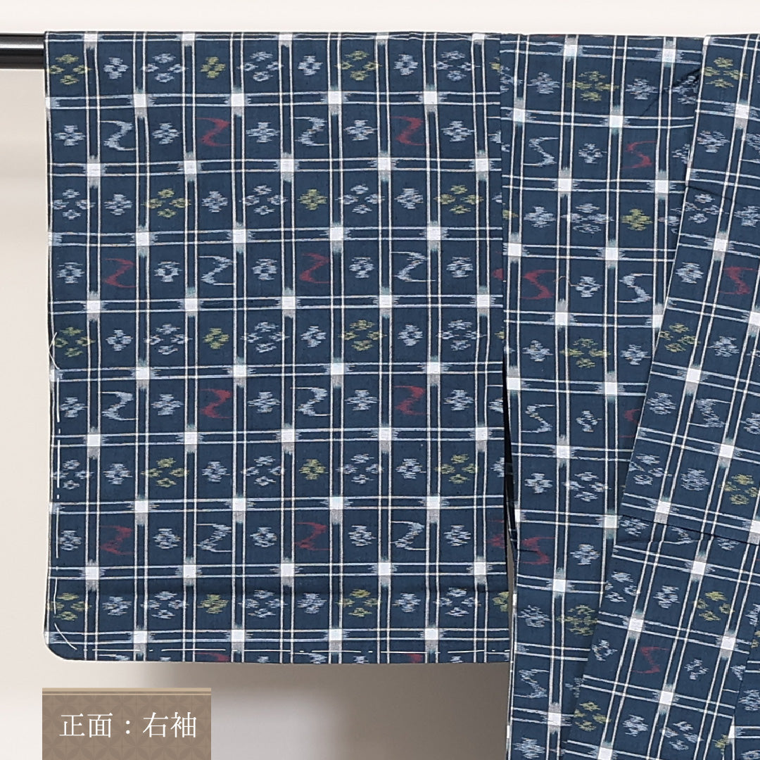 紬 単衣 身丈156cm 裄丈64cm 正絹 Sランク カジュアル 広衿 Mサイズ 格子 十字絣 青系 RP 1223-03637