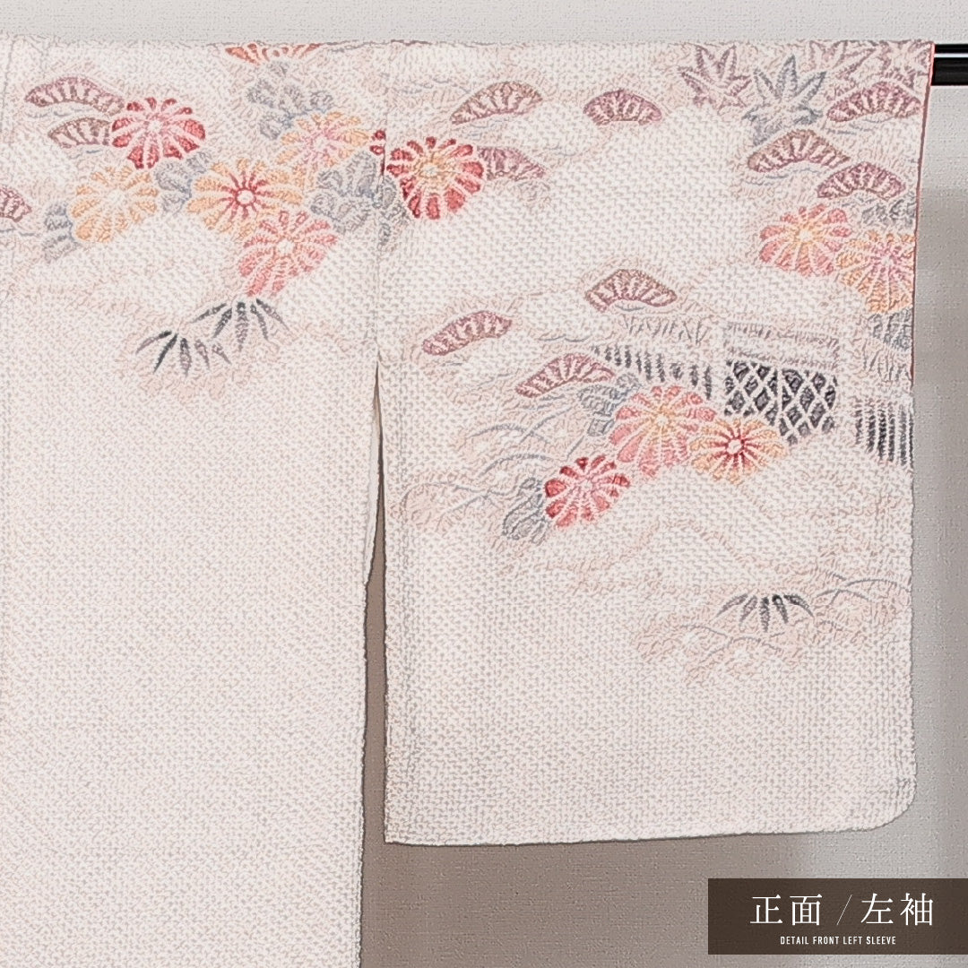 未使用品 訪問着 袷 総絞り 身丈159cm 裄丈62cm Sランク 正絹 広衿 Mサイズ セミフォーマル しつけ糸 吉祥文様 華やか 重厚感 白系 ピンク系 1212-14249