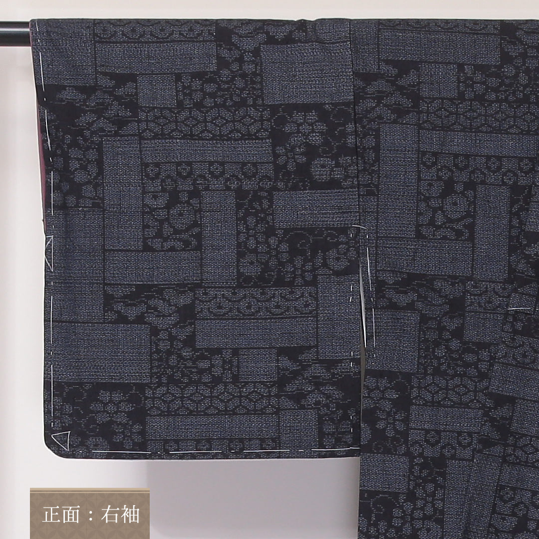 紬 袷 身丈160cm 裄丈62cm 正絹 Aランク Lサイズ バチ衿 カジュアル 十字亀甲 創作柄 紺系 1216-03563
