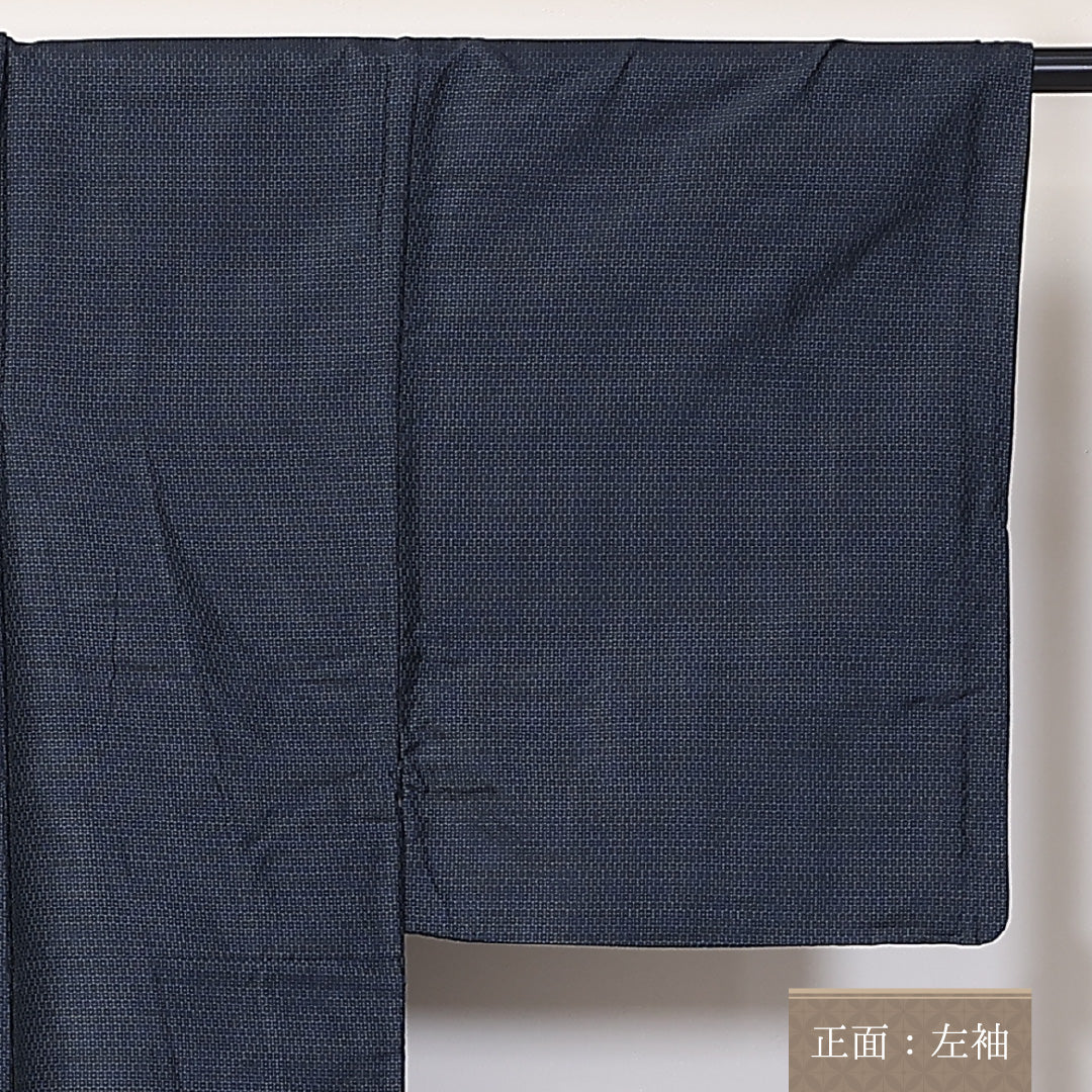 男物 大島紬 袷 身丈135cm 裄65cm 男着物 正絹 亀甲 Aランク 1219-00050