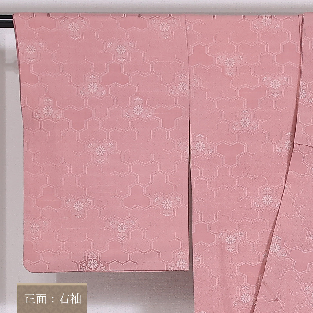 小紋 袷 身丈143cm 裄61cm 正絹 毘沙門亀甲 菊 ピンク系 Sランク 1215-02481