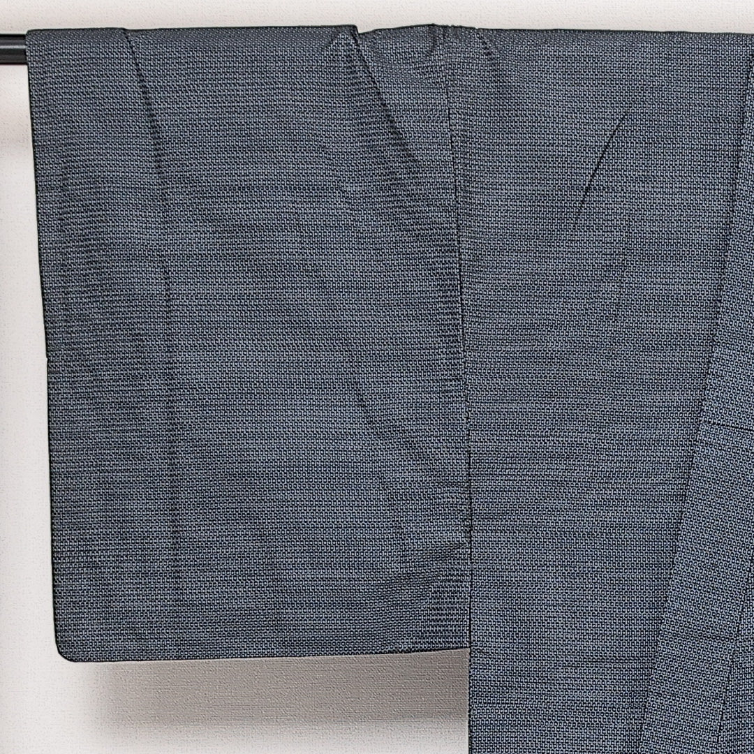男着物 (大島紬) 袷 身丈147cm 裄丈68cm 正絹 Sランク インフォーマル 棒衿 Lサイズ 経緯絣 亀甲絣 紺系 RP 1224-13958