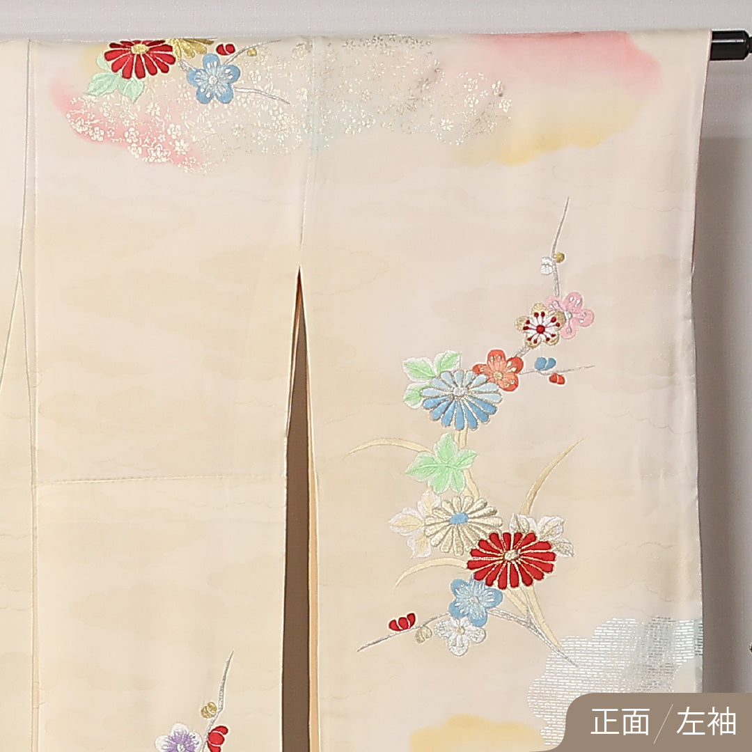 振袖 身丈154cm 裄丈67.5cm Aランク 袷 正絹 M 広衿 刺繍 金駒刺繍 菊 梅 花柄 クリーム系 1213-F0443