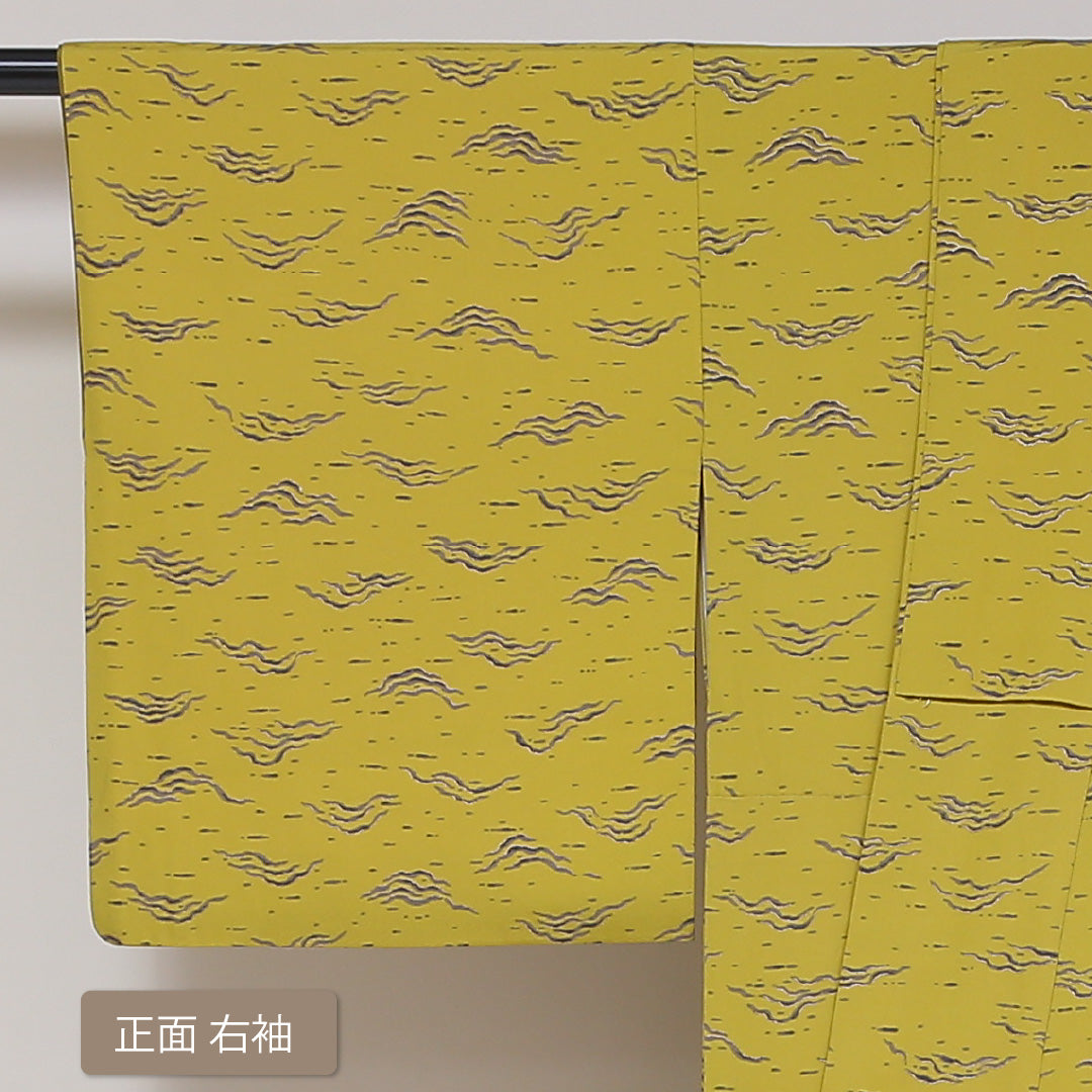 小紋 袷 身丈161cm 裄65cm 黄系 山 モダン 正絹 Aランク 1215-01803-3423