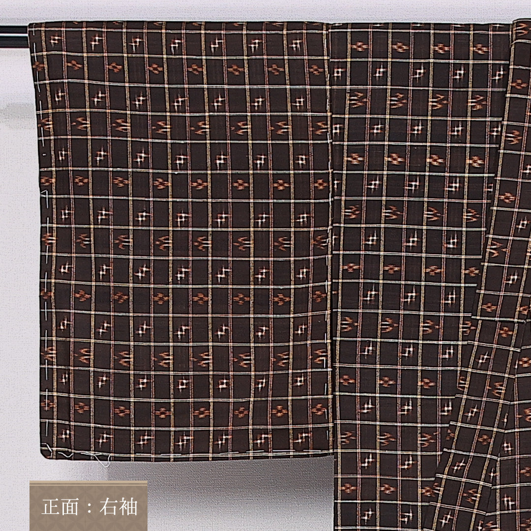 琉球絣の着物 袷 身丈148cm 裄丈62cm 正絹 Sランク カジュアル バチ衿 XSサイズ トゥイグァー 茶系 PO 1223-10844