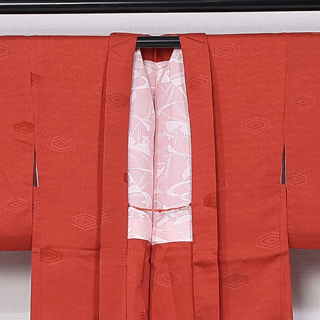 羽織 袷 身丈80cm 裄丈67cm 正絹 Sランク カジュアル Mサイズ 紐あり 亀甲 赤系 RP 1232-11101