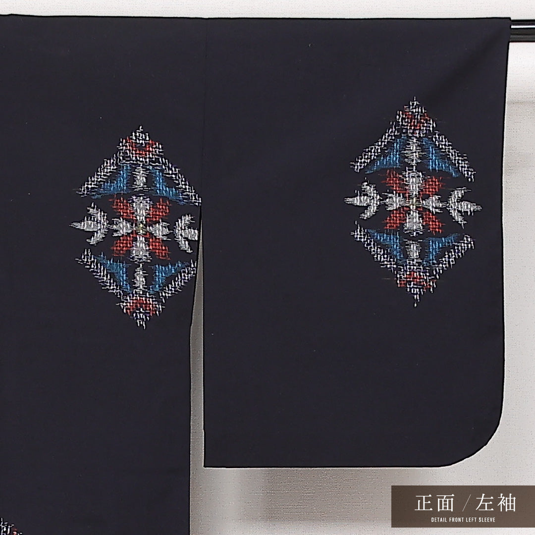 洗える着物 ウールの紬 単衣 身丈151cm 裄丈64cm ウール Sランク カジュアル バチ衿 Sサイズ 創作柄 紺系 RP 1223-13551