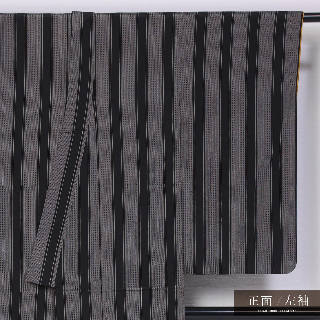 アンティーク 紬 袷 身丈144cm 裄丈61cm 正絹 Aランク 広衿 XSサイズ 縞 グレー系 M4 1223-11446