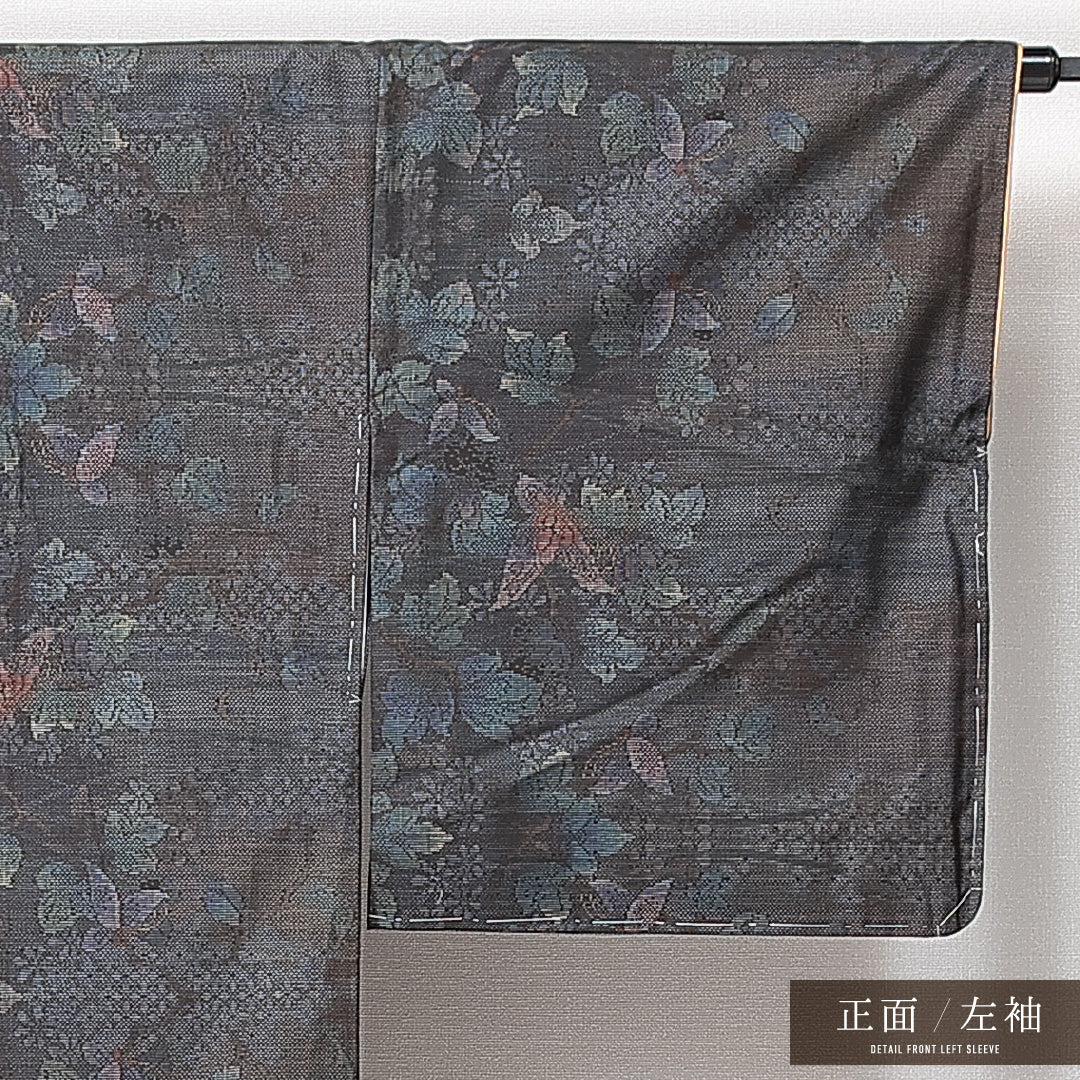 紬 袷 身丈167cm 裄丈64cm 正絹 Sランク カジュアル 広衿 XLサイズ 経緯絣 蝶 植物柄 黒系 M4 1223-14895