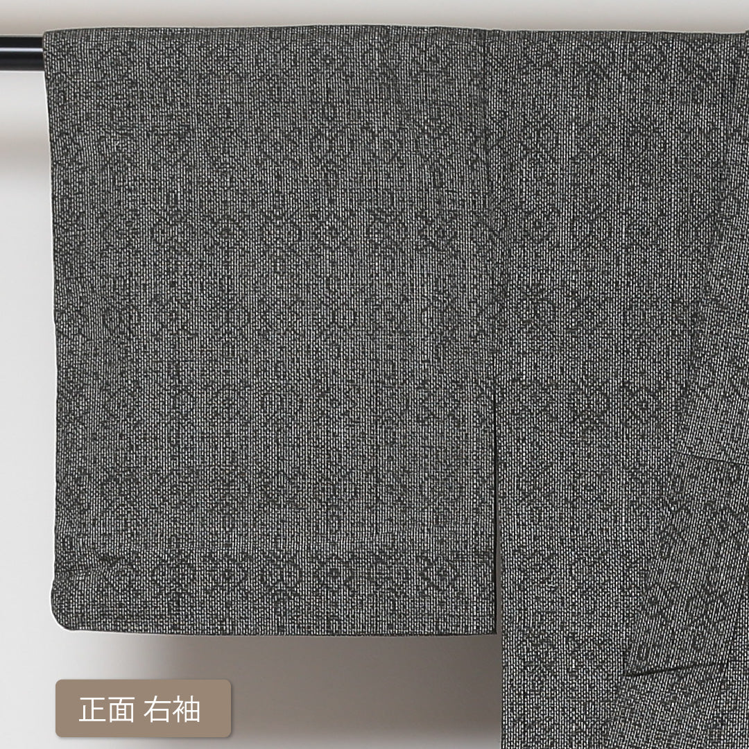 紬 袷 身丈154cm 裄丈64cm 正絹 Sランク カジュアル バチ衿 Sサイズ 幾何学柄 グレー系 RP 1223-03097