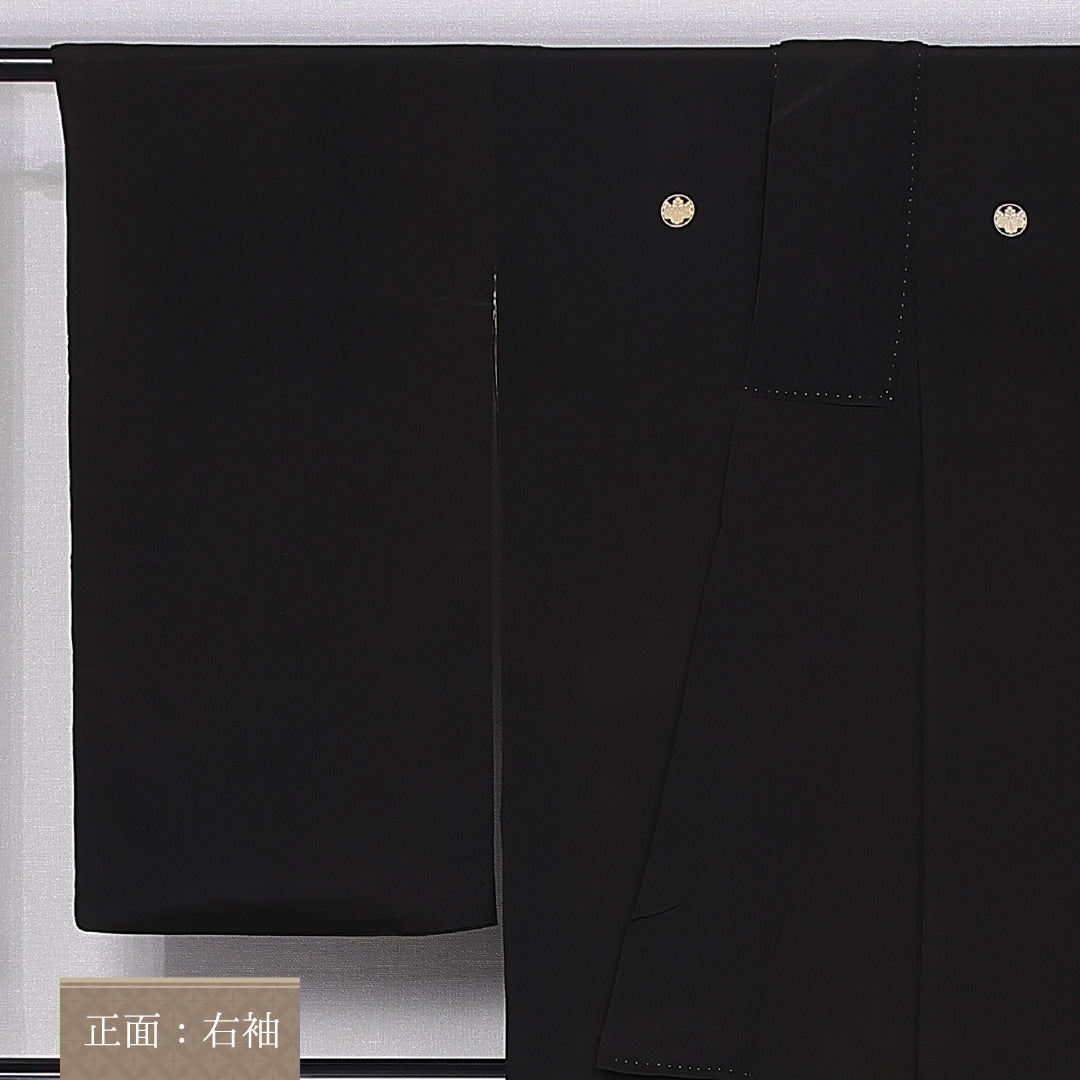 アンティーク 黒留袖 身丈157cm 裄丈62.5cm 袷 五つ紋 五三桐 正絹 Aランク 広衿 菊 牡丹 青海波 梅 1211-F0375