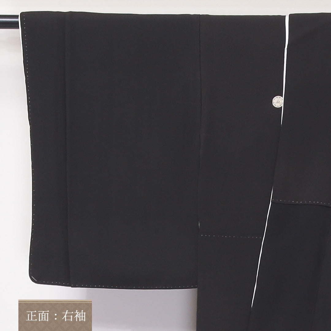 黒留袖 袷 身丈161cm 裄62cm 正絹 五つ紋 金駒刺繡 比翼仕立て 丸に剣片喰 向かい鳥 道長取り 金彩 黒系 Cランク 1211-00138
