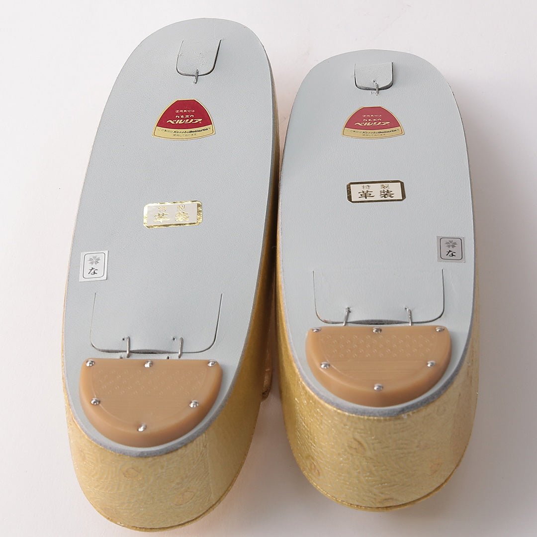 新古品 草履・バッグセット Nランク 礼装用 正絹 本革 共箱 和装小物 金系 1241-01000