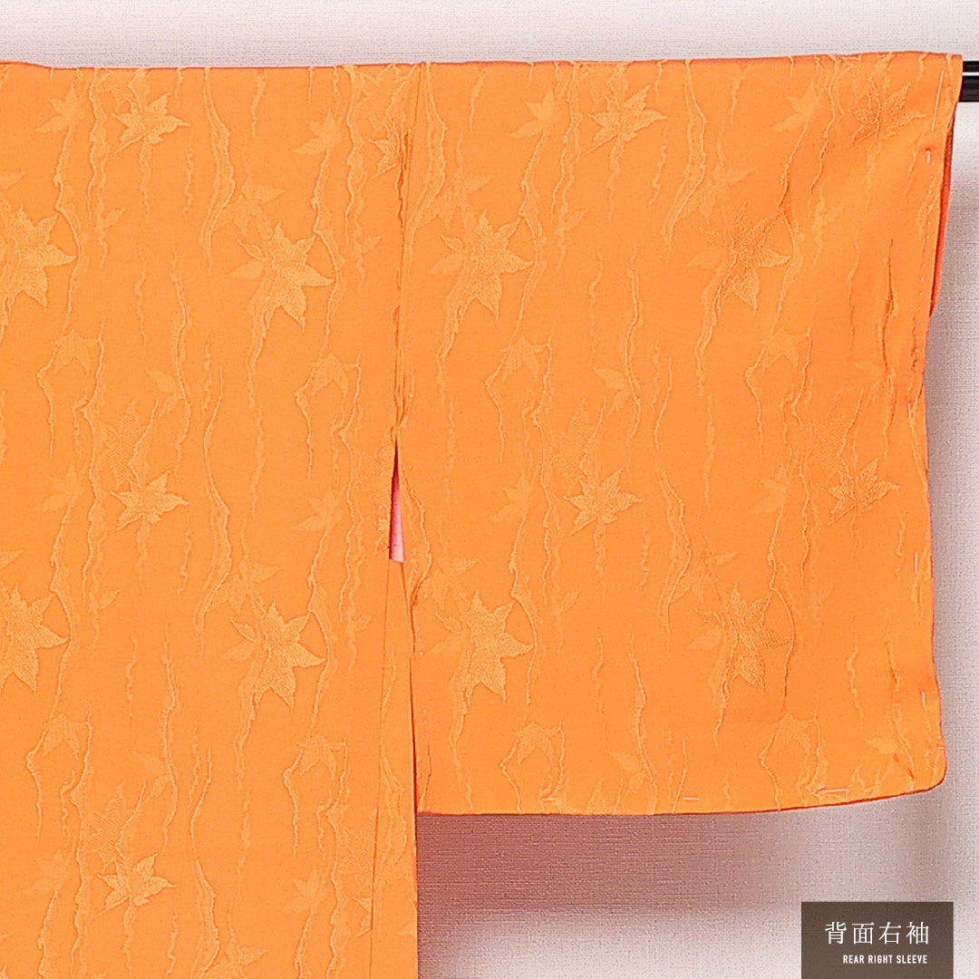 未使用品 洗える着物 羽織 袷 身丈77cm 裄丈63cm ポリエステル Nランク 紋意匠 (紅葉) カジュアル Sサイズ 紐あり しつけ糸 朱系 RP 1232-13688