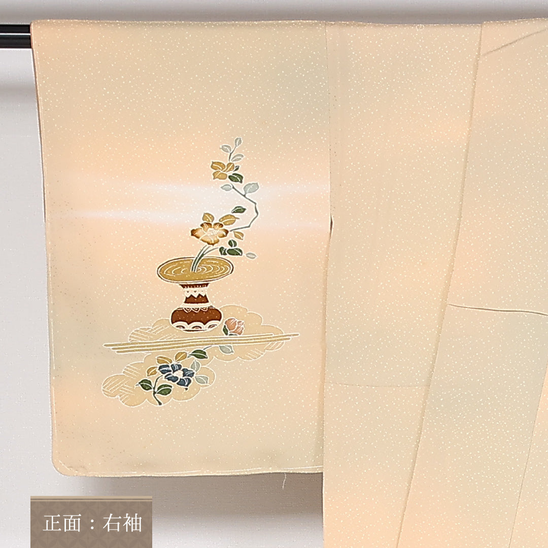 付下げ 袷 身丈149cm 裄丈61cm 正絹 Cランク インフォーマル 広衿 XSサイズ ぼかし染 金彩 生け花 クリーム系 HP 1218-04785