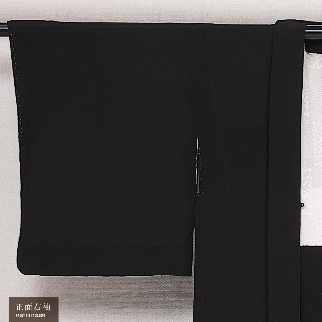 黒羽織 袷 身丈79cm 裄丈62cm 正絹 Aランク 一つ紋 (丸に片喰) セミフォーマル Sサイズ 菊 黒系 HP 1233-13786