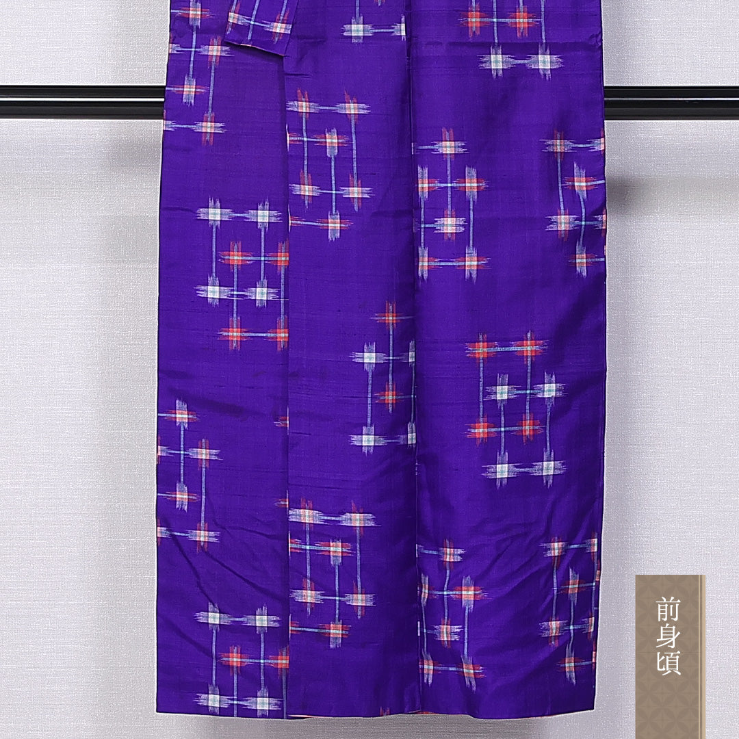 アンティーク 銘仙の着物 袷 身丈145cm 裄丈62cm 正絹 Aランク バチ衿 XSサイズ 幾何学柄 紫系 RP 1223-10887