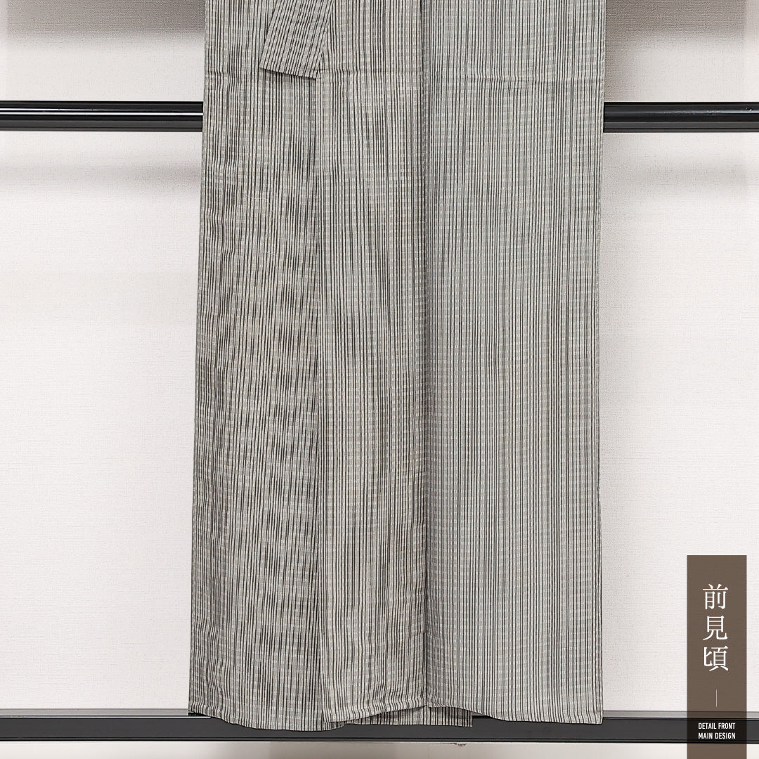 紬 夏紬 身丈151cm 裄丈63cm Aランク 正絹 バチ衿 Sサイズ カジュアル 縞 素朴 落ち着き グレー系 1216-13341