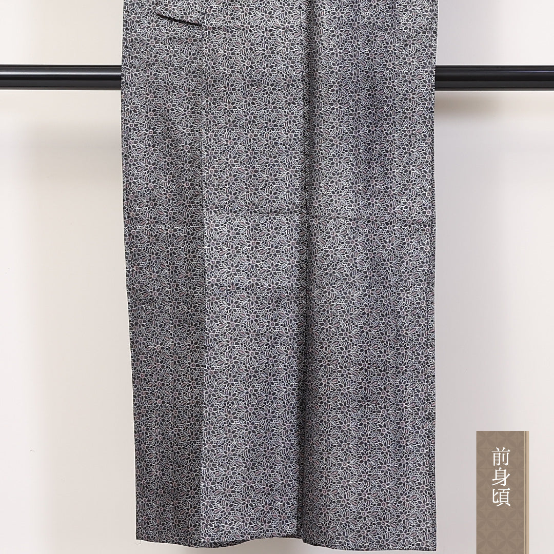 紬 夏紬 身丈147cm 裄62cm 正絹 肩当て 居敷当て 黒系 Sランク 1216-01246