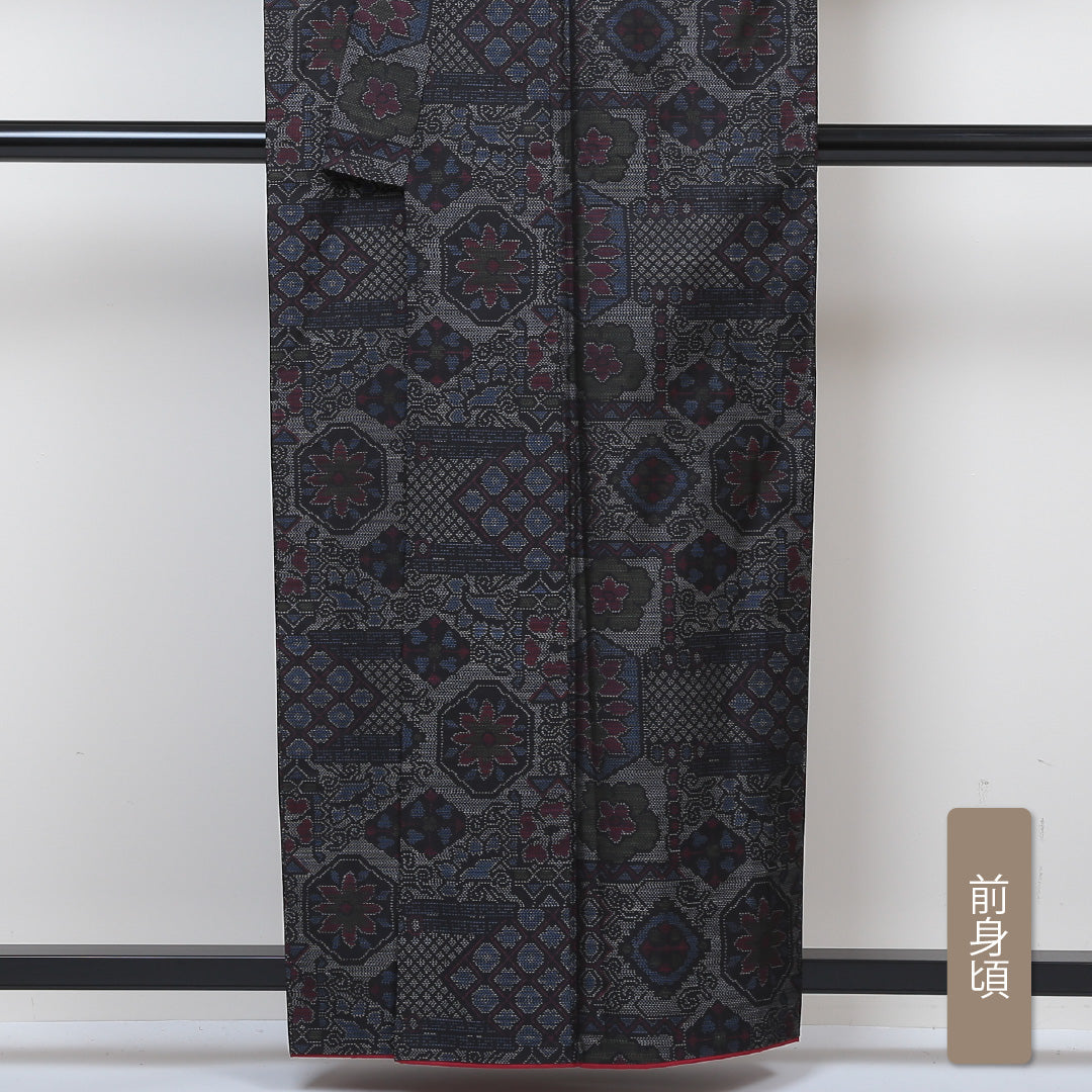 大島紬 袷 身丈158cm 裄65cm 正絹 グレー系 Aランク 緯総絣 1216004573322