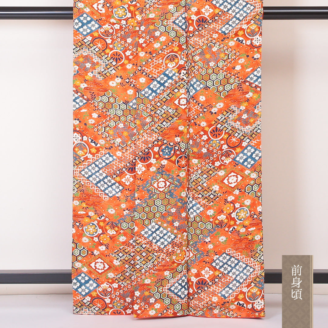 小紋 袷 身丈163cm 裄64cm 正絹 吉祥文様 お正月 朱系 Aランク 1215-02139