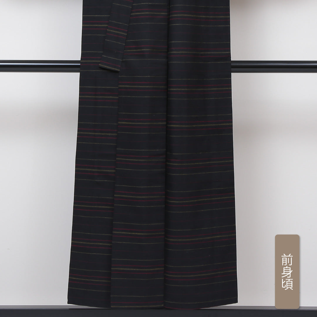 紬 単衣 身丈149cm 裄丈62cm 正絹 Aランク カジュアル バチ衿 XSサイズ 居敷当て 縞 黒系 RP 1223-02898