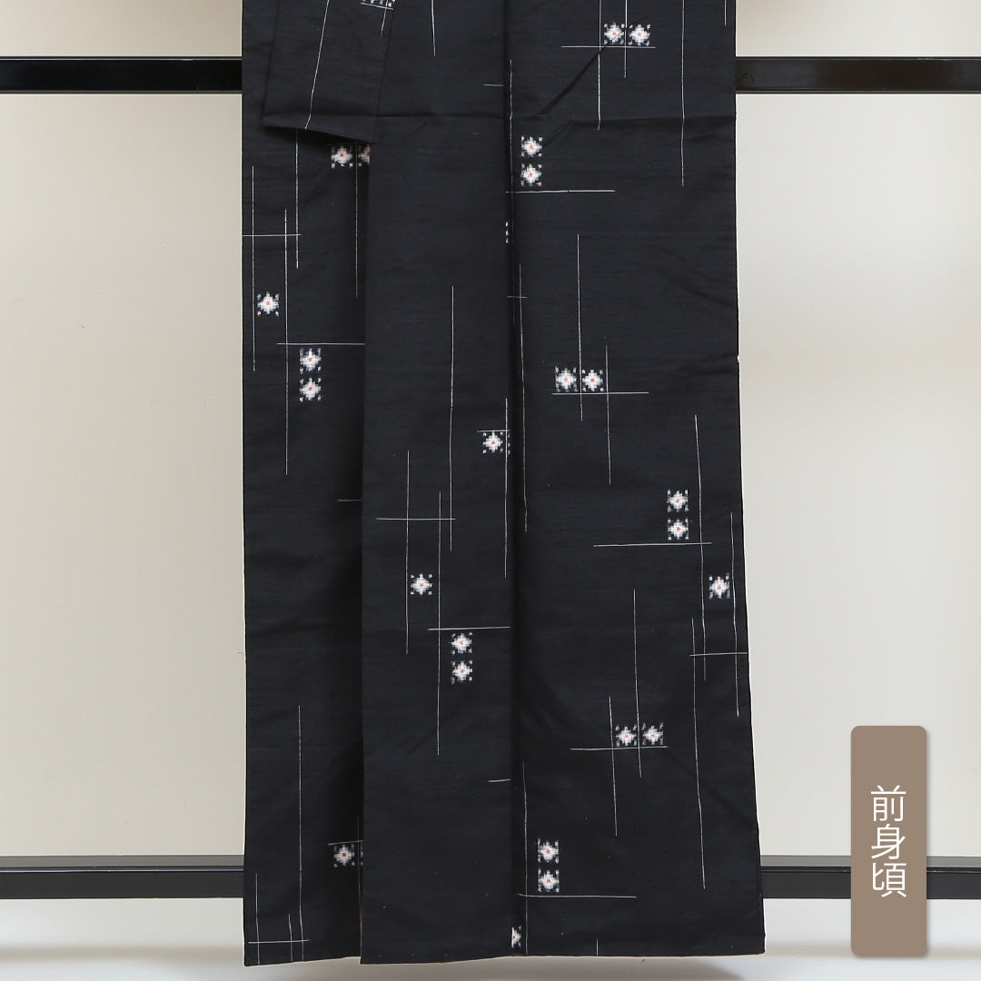 真綿紬 袷 身丈159cm 裄丈64cm 正絹 Sランク カジュアル 広衿 Mサイズ 植物柄 黒系 RP 1223-02828