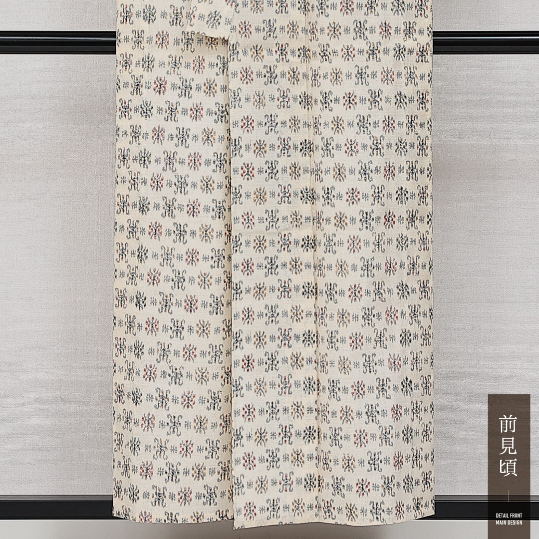 洗える着物 ウールの紬 単衣 身丈153cm 裄丈61cm ウール Aランク カジュアル バチ衿 Sサイズ 創作柄 クリーム系 HP 1223-14265