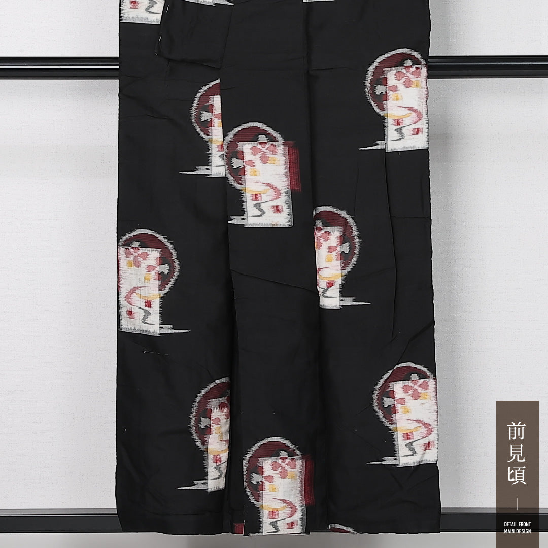 アンティーク 銘仙の着物 袷 身丈152cm 裄丈62cm 正絹 Bランク 広衿 Sサイズ 十字絣 創作柄 黒系 M4 1223-12513