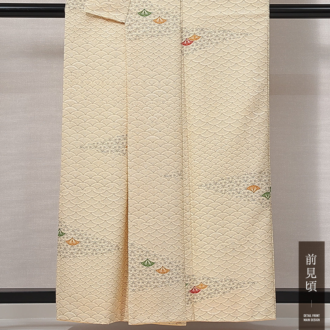小紋 洗える着物 袷 身丈158cm 裄丈64cm ポリエステル Cランク Mサイズ 広衿 インフォーマル 源氏車 青海波 クリーム系 1215-14822