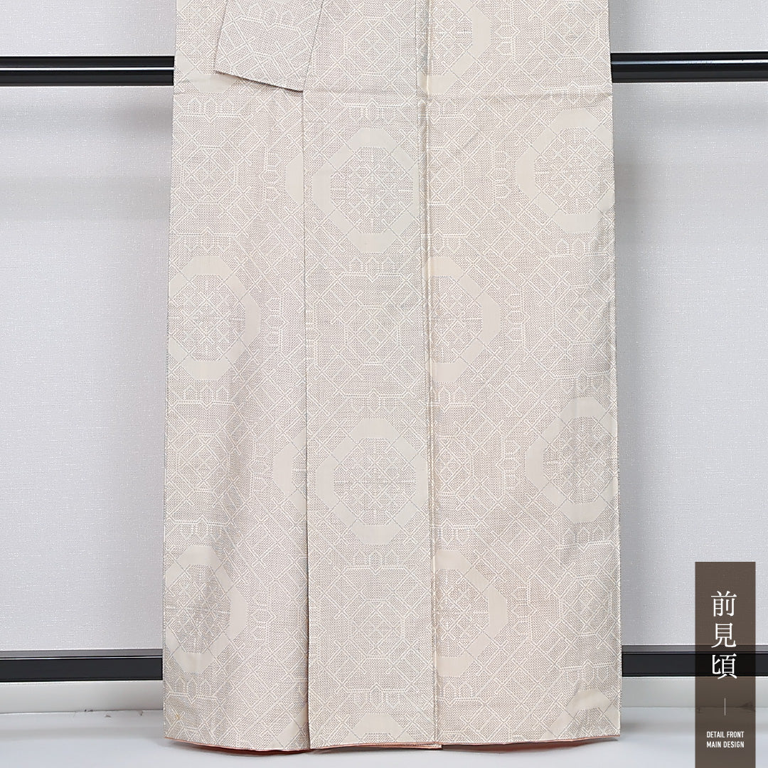 大島紬 身丈161cm 裄丈64.5cm Cランク L 正絹 袷 広衿 蜀江 白大島 カジュアル クリーム系 1216-12005