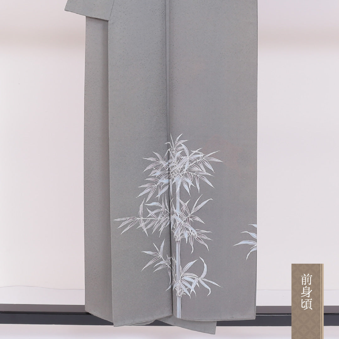 付下げ 袷 身丈151cm 裄丈63cm 正絹 Sランク 一つ紋 (丸に違い鷹の羽) セミフォーマル 広衿 Sサイズ 落款 笹 竹 グレー系 RP 1218-04022