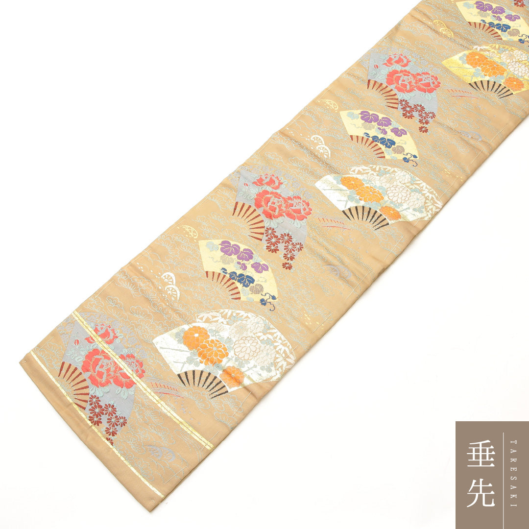 アンティーク 名古屋帯 六通 帯丈340cm Bランク 正絹 吉祥文様 扇 菊 牡丹 蔦 ベージュ系 1224-02115