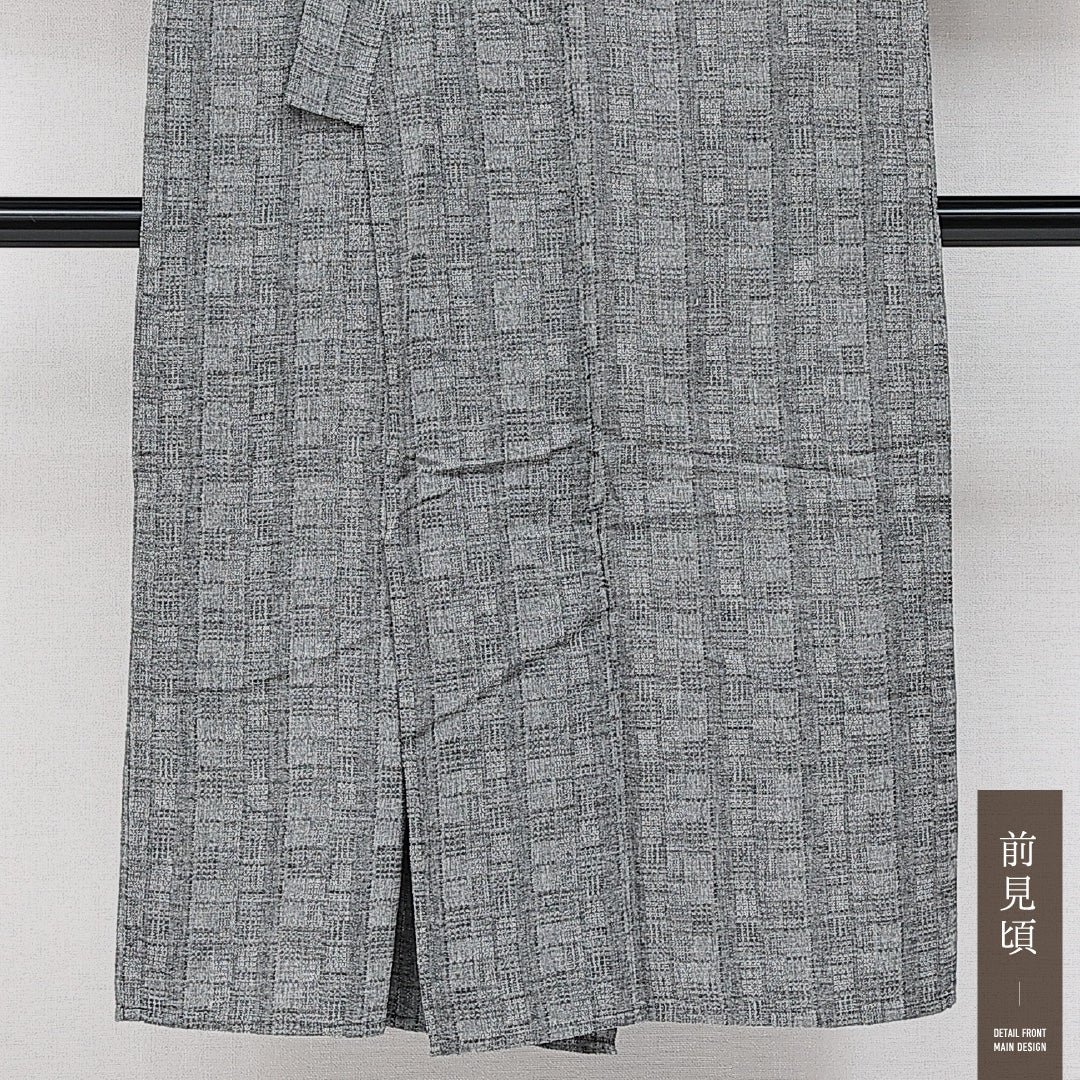 木綿の浴衣 男性用 夏物 洗える着物 夏物 身丈137cm 裄丈70cm 木綿 Aランク Sサイズ バチ衿 カジュアル 創作柄 グレー系 1219-14599