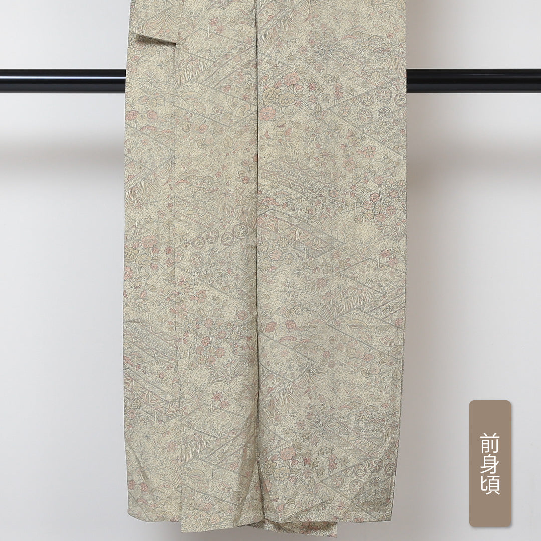 小紋 単衣 身丈145cm 裄丈62cm 正絹 Aランク インフォーマル バチ衿 XSサイズ 古典柄 ベージュ系 RP 1221-01519