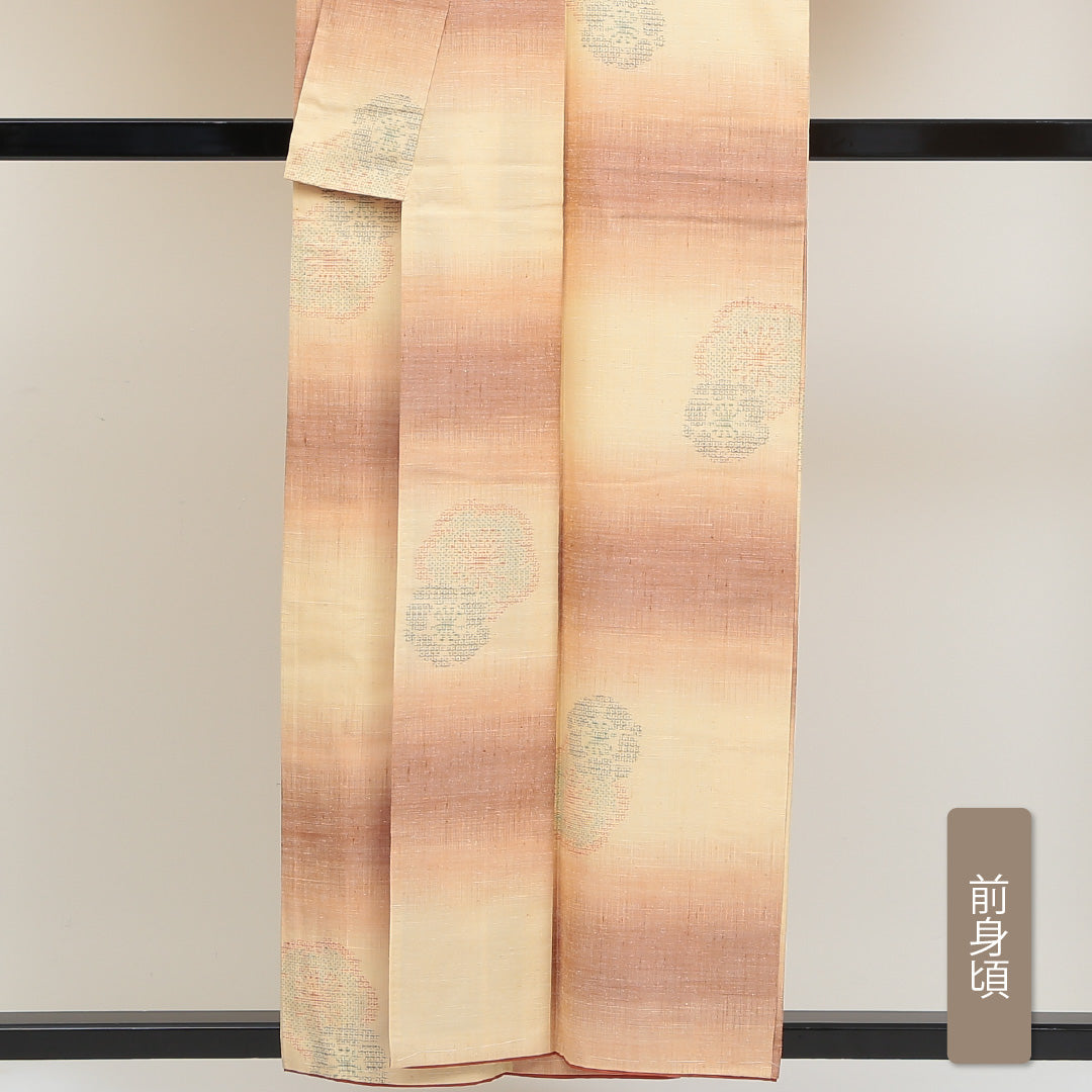 結城紬 袷 身丈156cm 裄丈63cm 正絹 Aランク カジュアル 広衿 Mサイズ ぼかし染 縞 梅 亀甲絣 朱系 PO 1223-02823