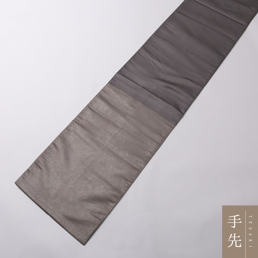 袋帯 帯丈446cm 正絹 ポイント柄 染め帯 セミフォーマル 歌留多 落款 グレー系 金系 1243-01547