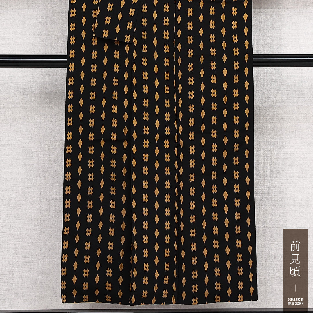 アンティーク お召 袷 身丈148cm 裄丈63cm 正絹 Aランク 広衿 XSサイズ 井絣 黒系 RP 1222-14110