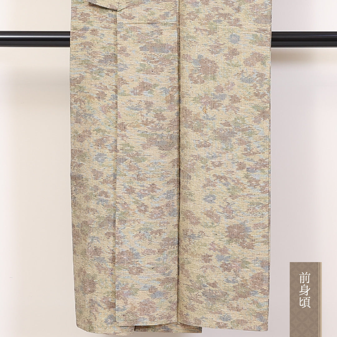 紬 単衣 身丈145cm 裄丈62cm 正絹 Aランク カジュアル バチ衿 XSサイズ 肩当て 花柄 植物柄 クリーム系 RP 1223-03715