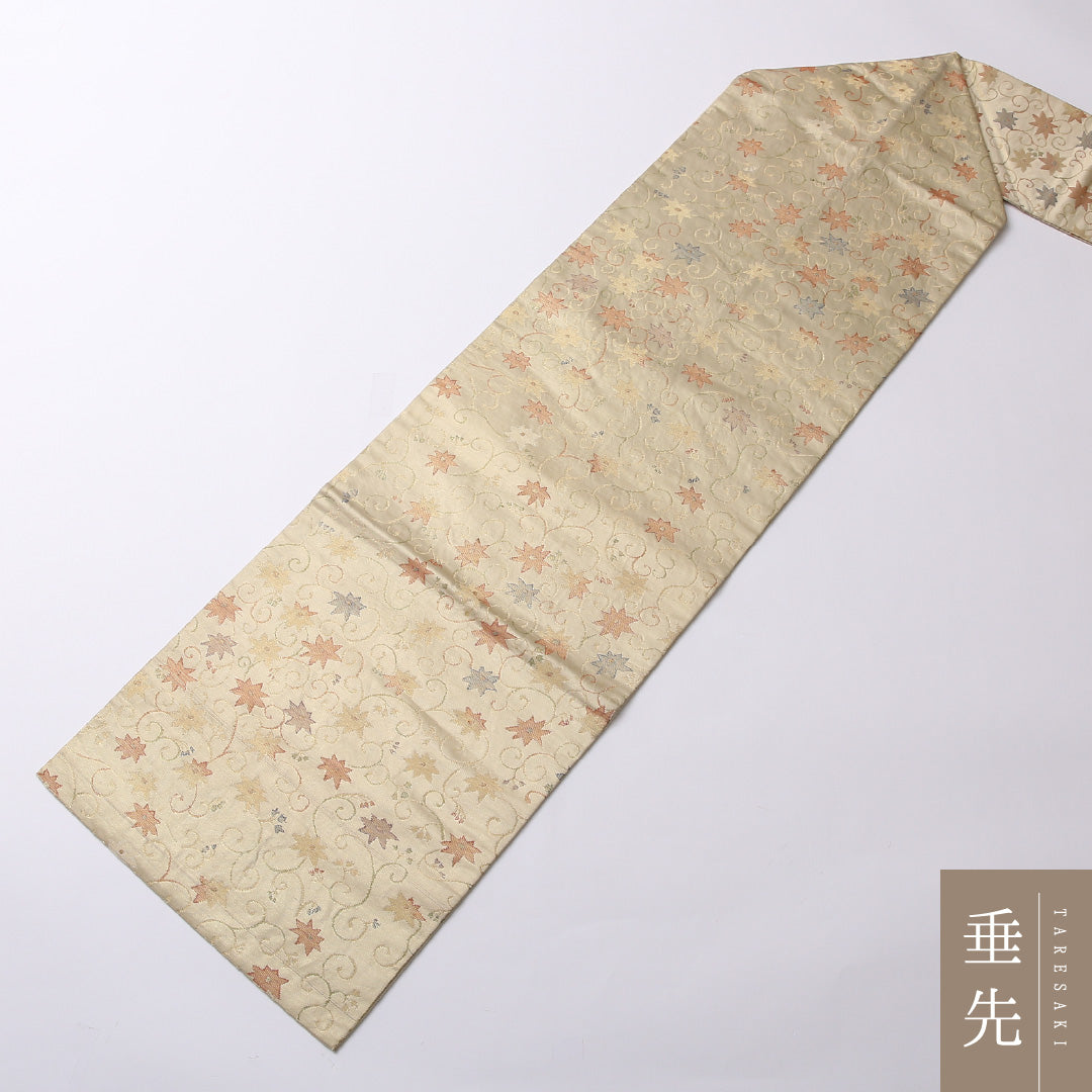 九寸名古屋帯 Cランク 帯丈362cm 正絹 六通 名古屋仕立て 織り インフォーマル 唐草 楓 紅葉 クリーム系 RP 1245-02707