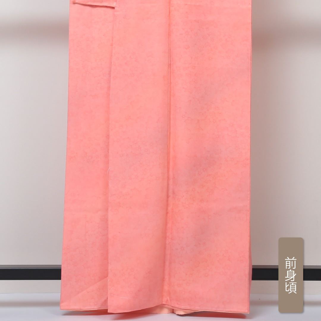 色無地 袷 身丈161cm 裄丈65cm 正絹 Sランク Lサイズ 広衿 一つ紋(蔦) セミフォーマル 紋意匠 花柄 ぼかし染 しつけ糸 ピンク系 1214-05131