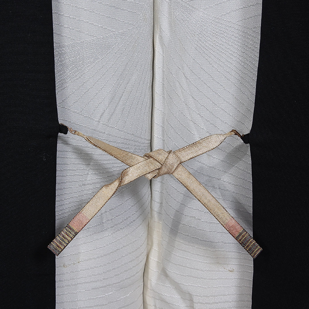 羽織 身丈72cm 裄丈62cm S 正絹 Sランク 袷 紐あり 黒羽織 孔雀 漆糸 1217-11085