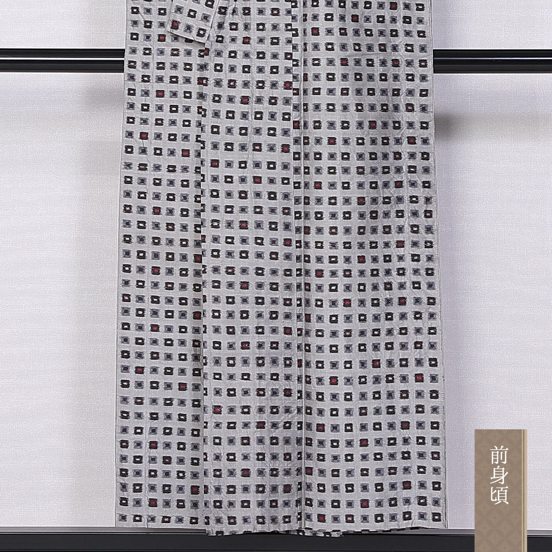 アンティーク 銘仙の着物 袷 身丈151cm 裄丈61cm 正絹 Aランク バチ衿 Sサイズ 幾何学柄 グレー系 RP 1223-10889