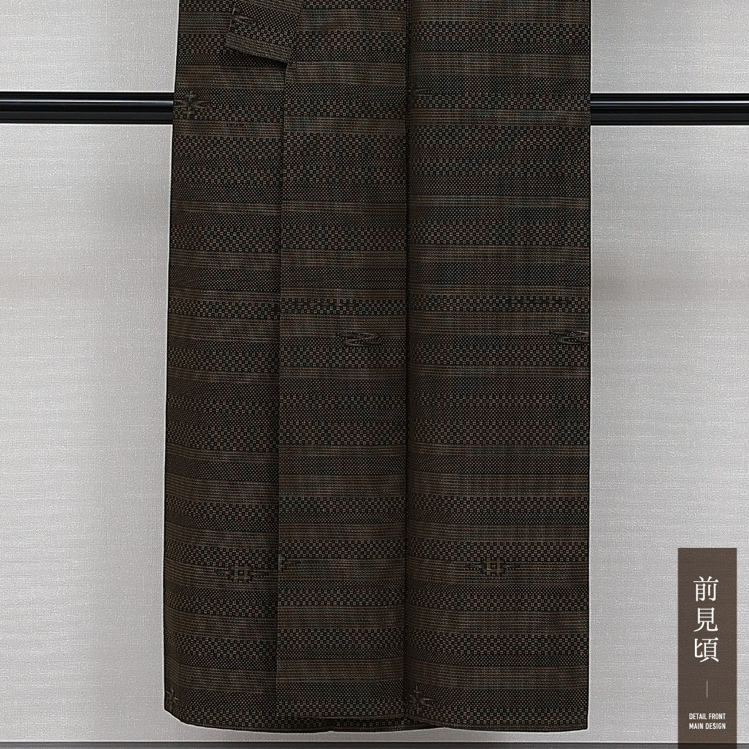 洗える着物 ウールの紬 単衣 身丈148cm 裄丈61cm ウール Sランク カジュアル バチ衿 XSサイズ 居敷当て 肩当て 創作柄 緑系 RP 1223-14356