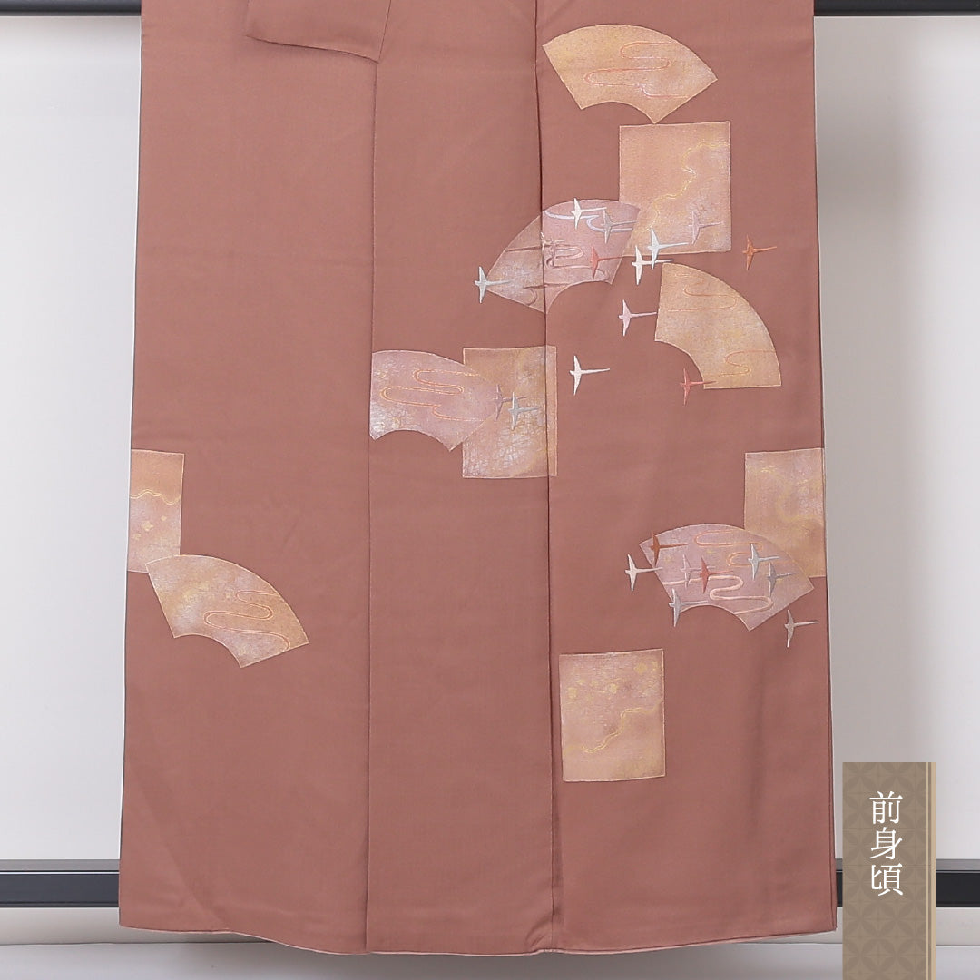訪問着 袷 身丈156cm 裄丈63cm 正絹 Sランク Mサイズ 広衿 セミフォーマル 鳥 扇 引箔 刺繍 茶系 1212-04487