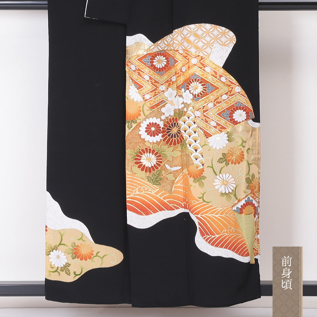 黒留袖 袷 身丈154cm 裄63cm 正絹 五つ紋 比翼仕立て 五三桐 通紋 吉祥文様 金駒刺繡 黒系 Bランク 1211-00110