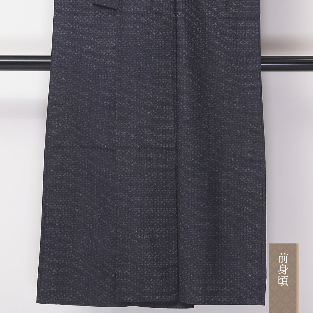 夏物 紬 夏紬 身丈136cm 裄丈60cm 正絹 Aランク カジュアル バチ衿 XSサイズ 居敷当て 肩当て 創作柄 紺系 RP 1223-03573