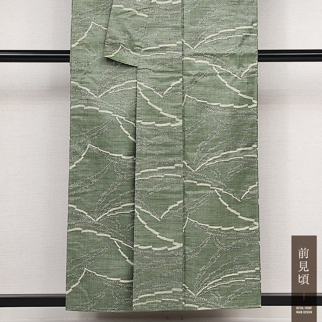 未使用品 飯田紬 袷 身丈154cm 裄丈62cm 正絹 Sランク インフォーマル 広衿 Sサイズ しつけ糸 創作柄 緑系 M4 1223-14064